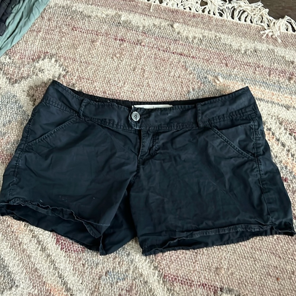Low rise shorts